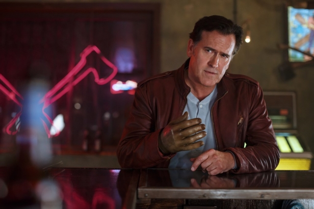 4884590-bruce-campbell-as-ash-episode-101-1024x683
