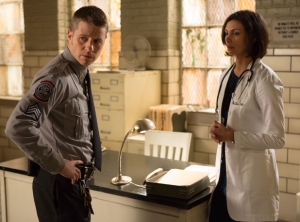 Gotham spoilers: First look at Dr Leslie Thompkins