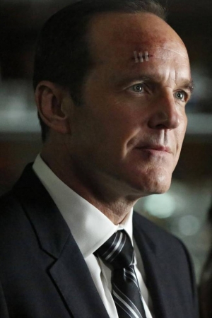 Agents Of SHIELD Season 2 ‘Aftershocks’ pics get serious
