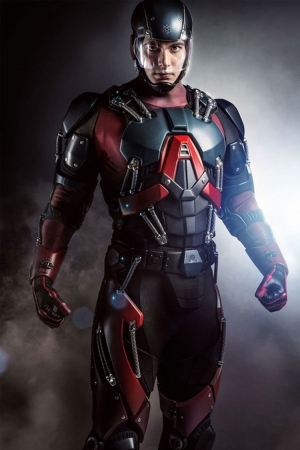 Arrow cock blocks Ant-Man with Atom costume