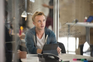 The Flash Season 3: Tom Felton on his and Barry’s “abrasive relationship”